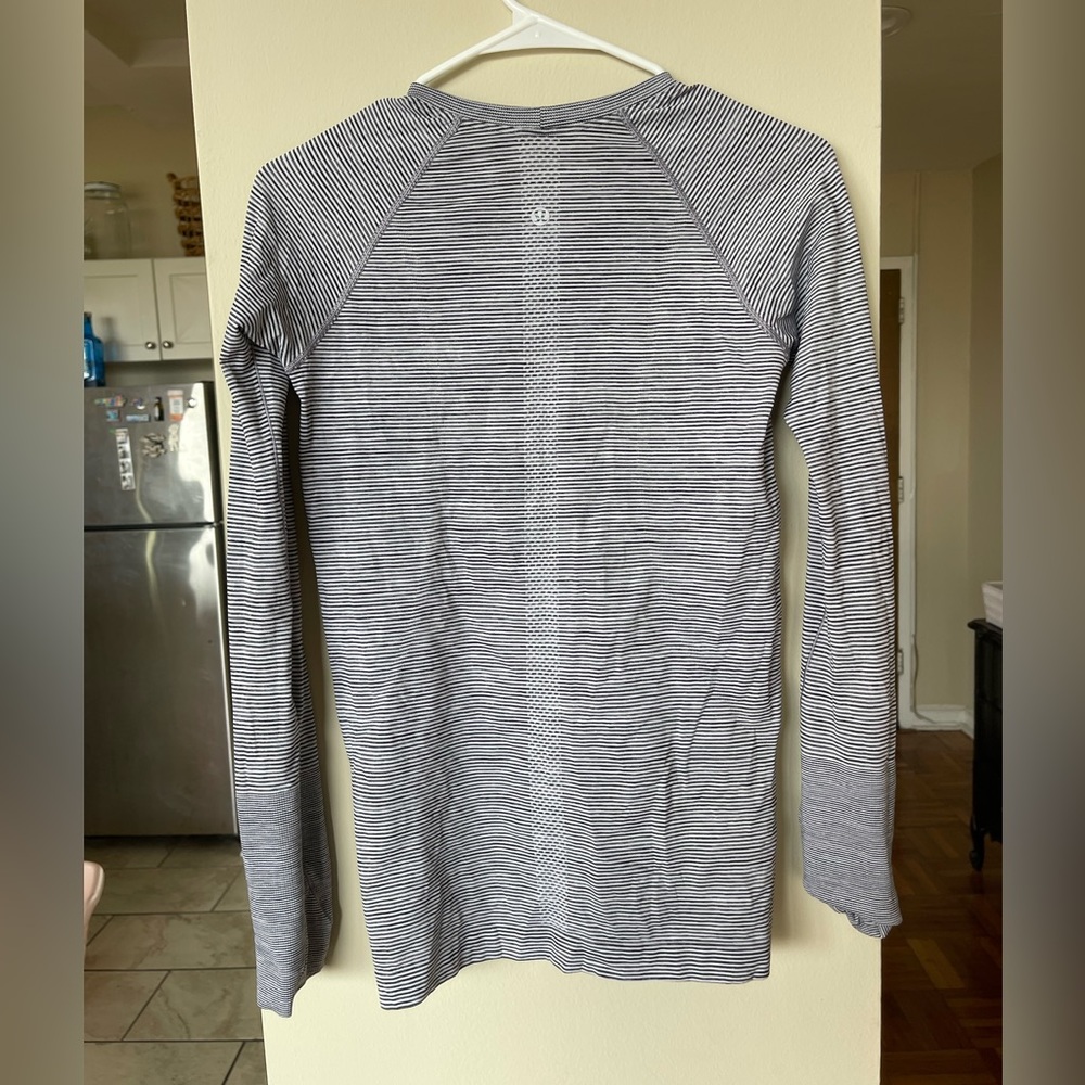 Lulu swiftly long sleeve